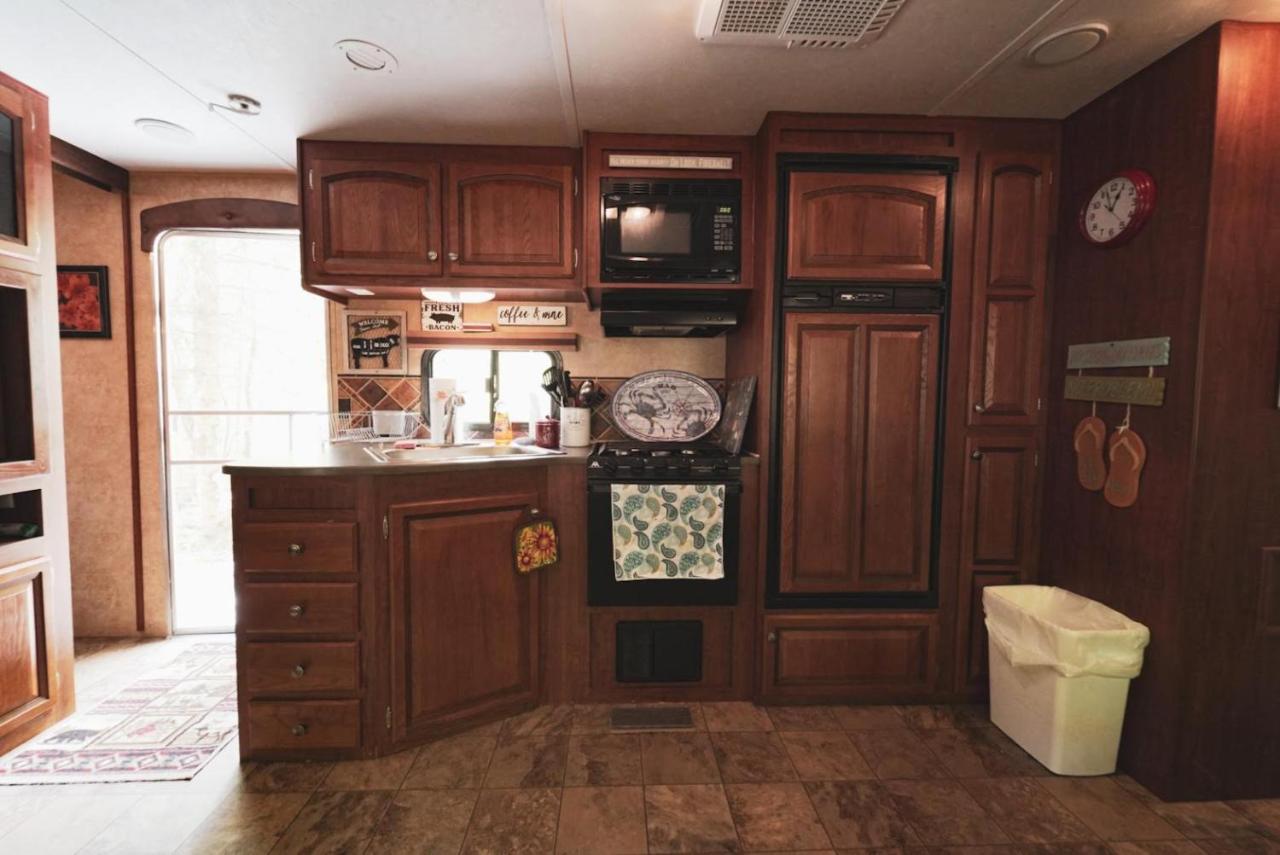 Rv Adventure Roscoe Pet Friendly Otel Dış mekan fotoğraf